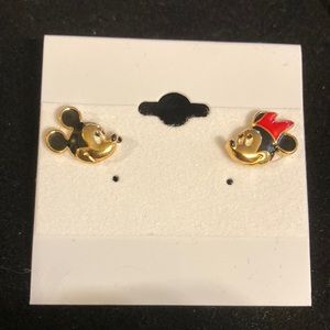 COPY - Disney gorgeous goldtone post earrings